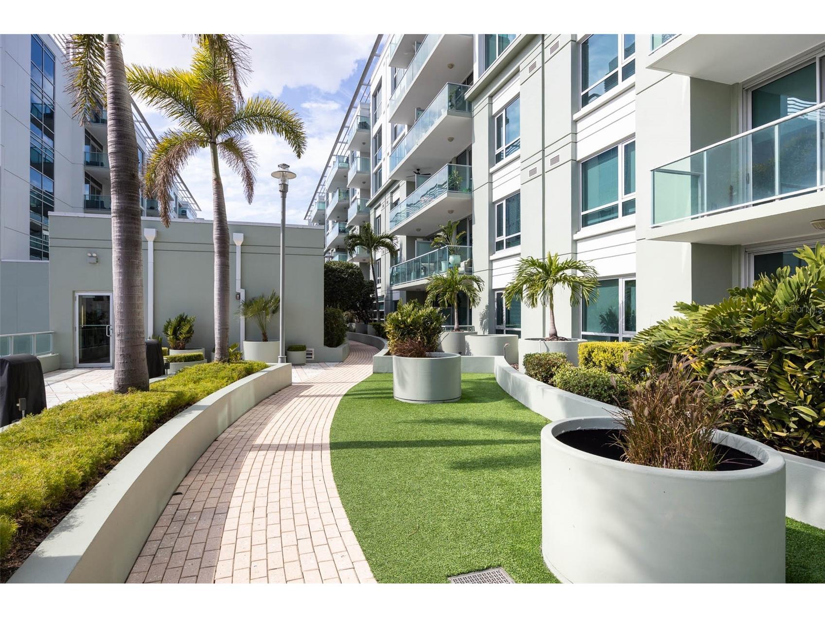 111 N 12th Street #1707 Tampa FL 33602 TB8498345 image38