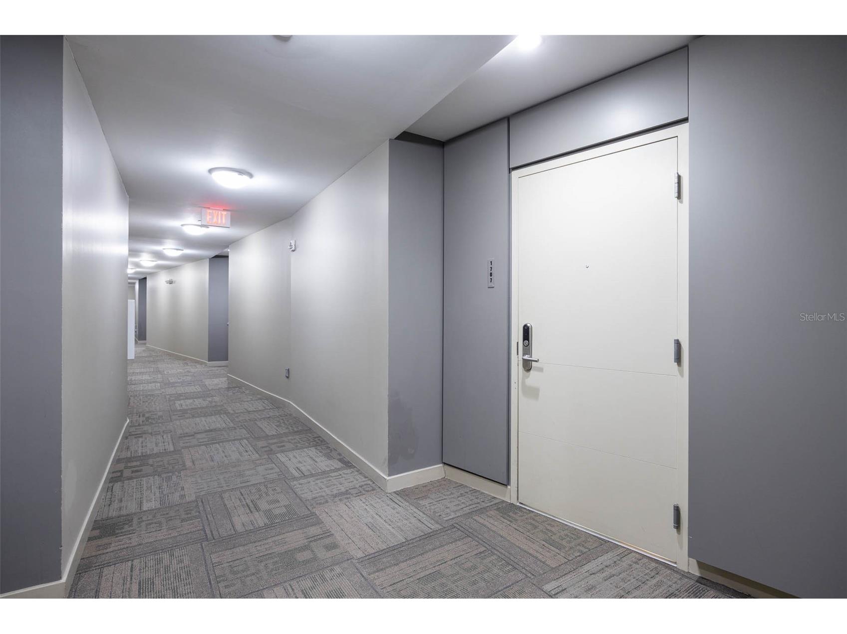 111 N 12th Street #1707 Tampa FL 33602 TB8498345 image6