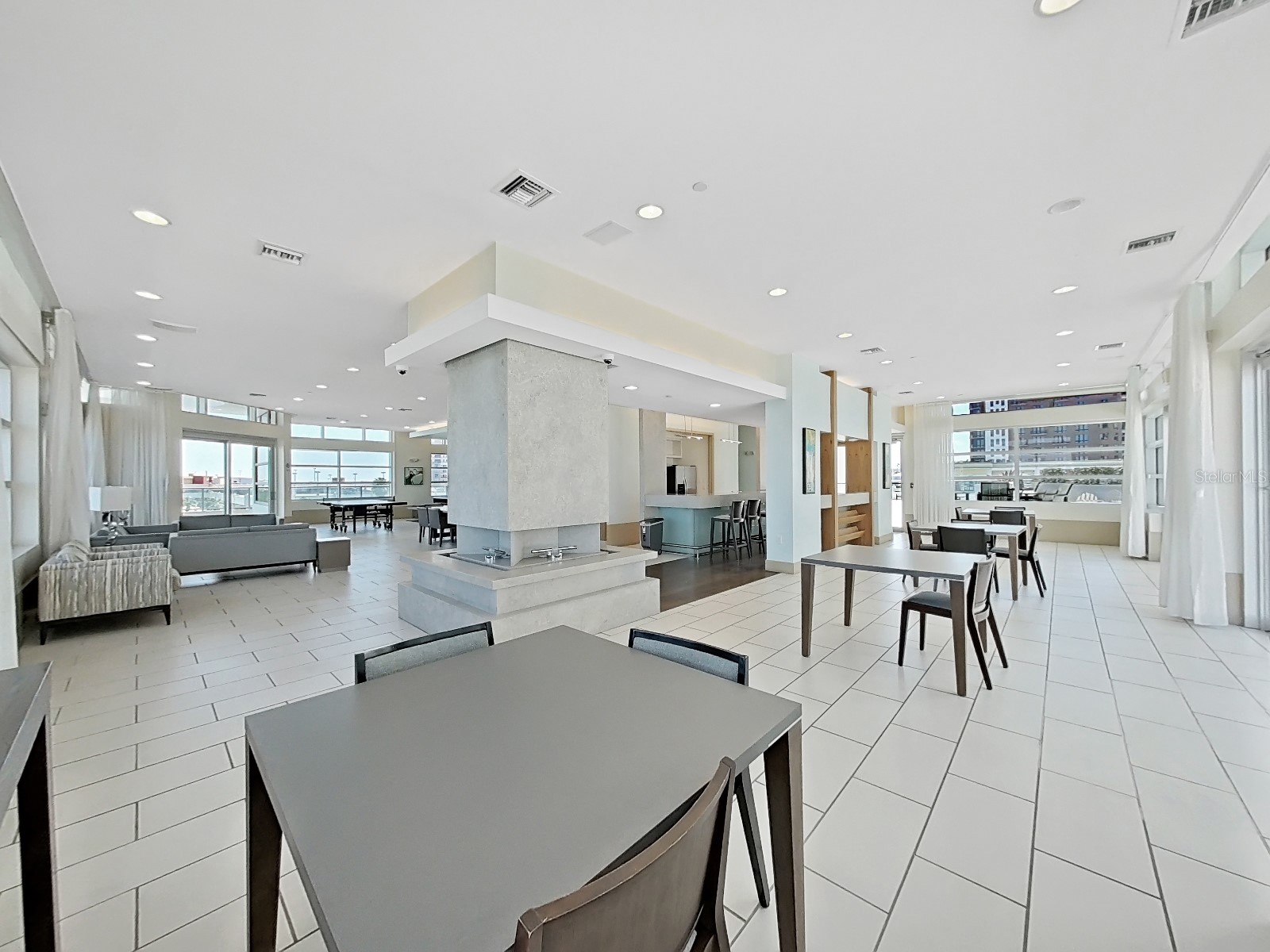 111 N 12th Street #1810 Tampa FL 33602 TB8526761 image39
