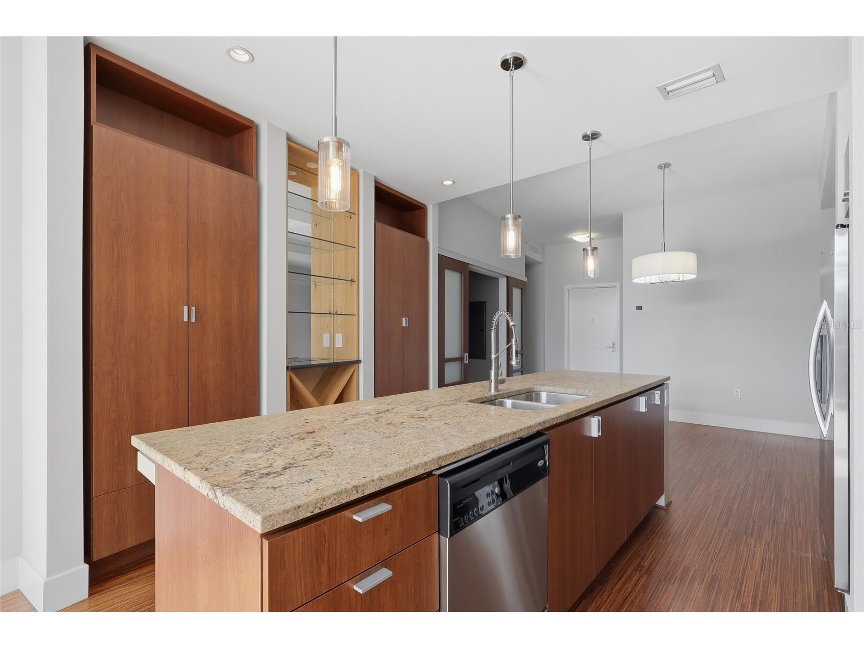 111 N 12th Street #1811 Tampa FL 33602 TB8492610 image7