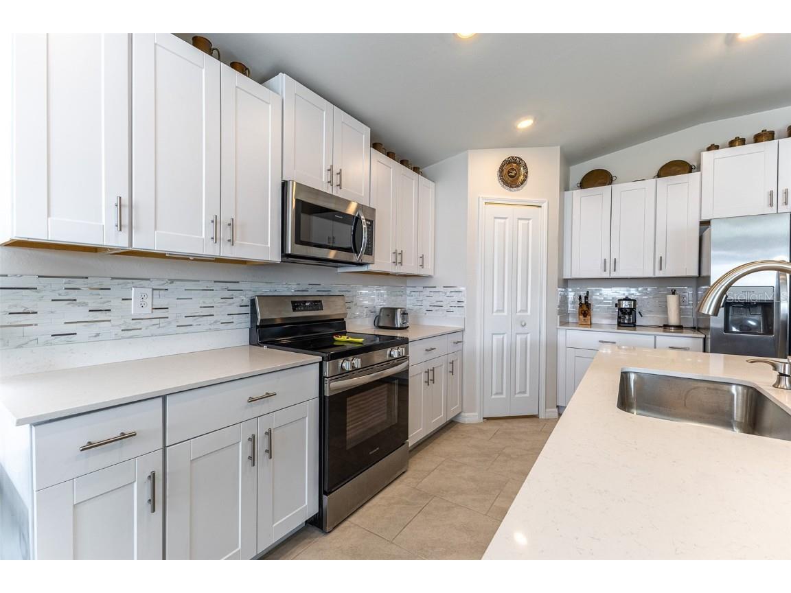 111 Naomi Place Rotonda West FL 33947 C7517887 image11