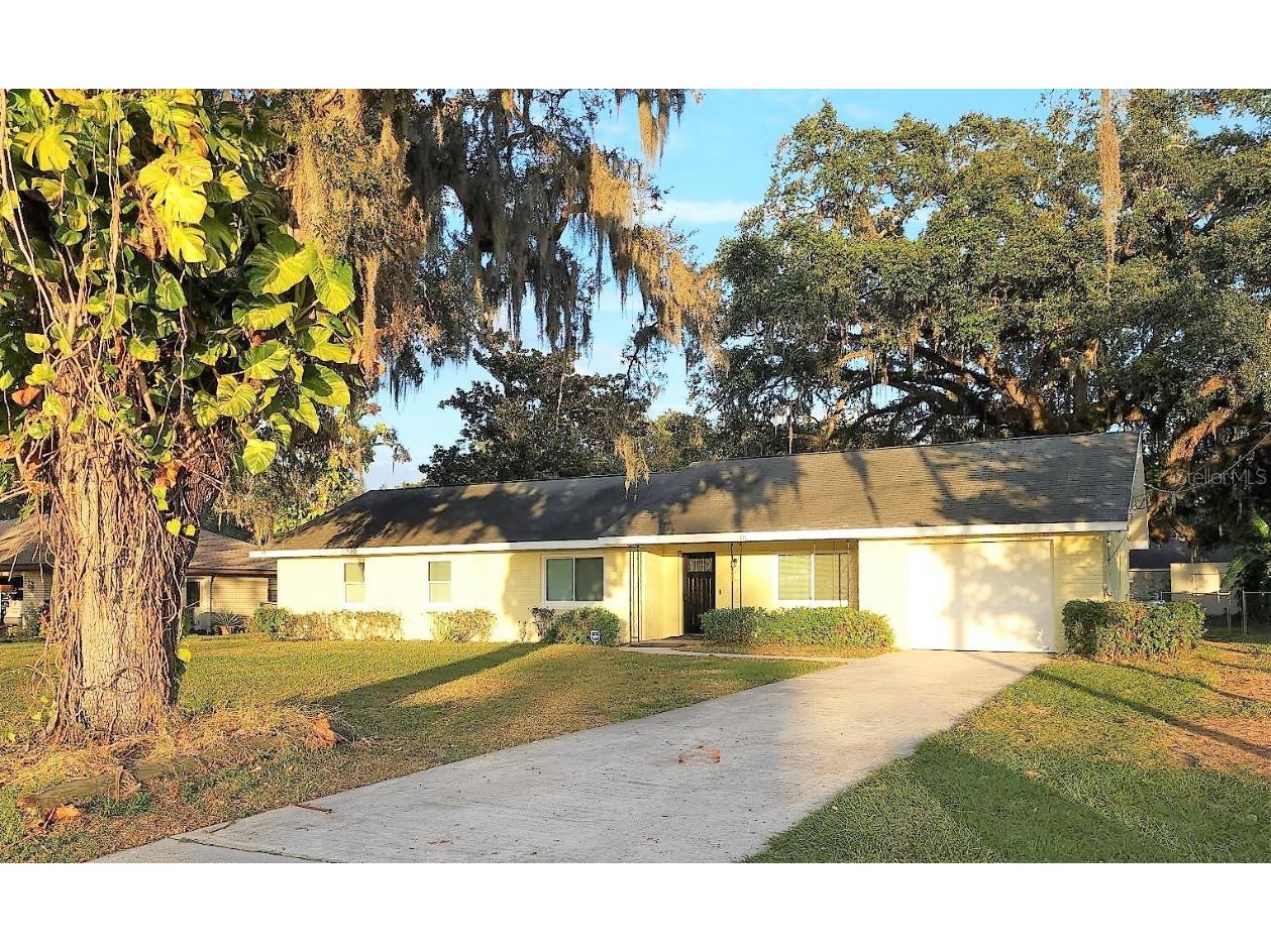 111 Phillips Drive Seffner FL 33584 T3412026 image1