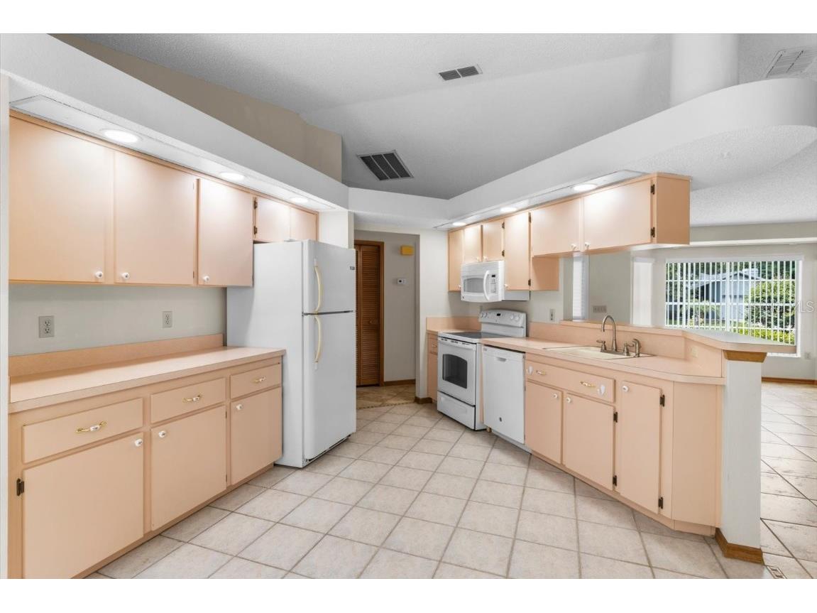 111 Pine Street Homosassa FL 34446 OM704772 image26