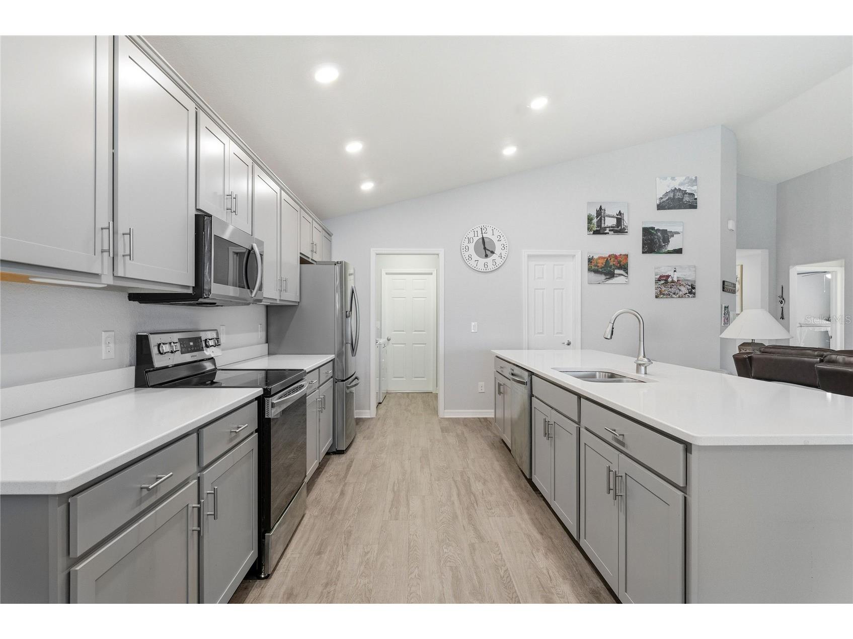 111 Polermo Ave Saint Cloud FL 34771 V4948842 image5
