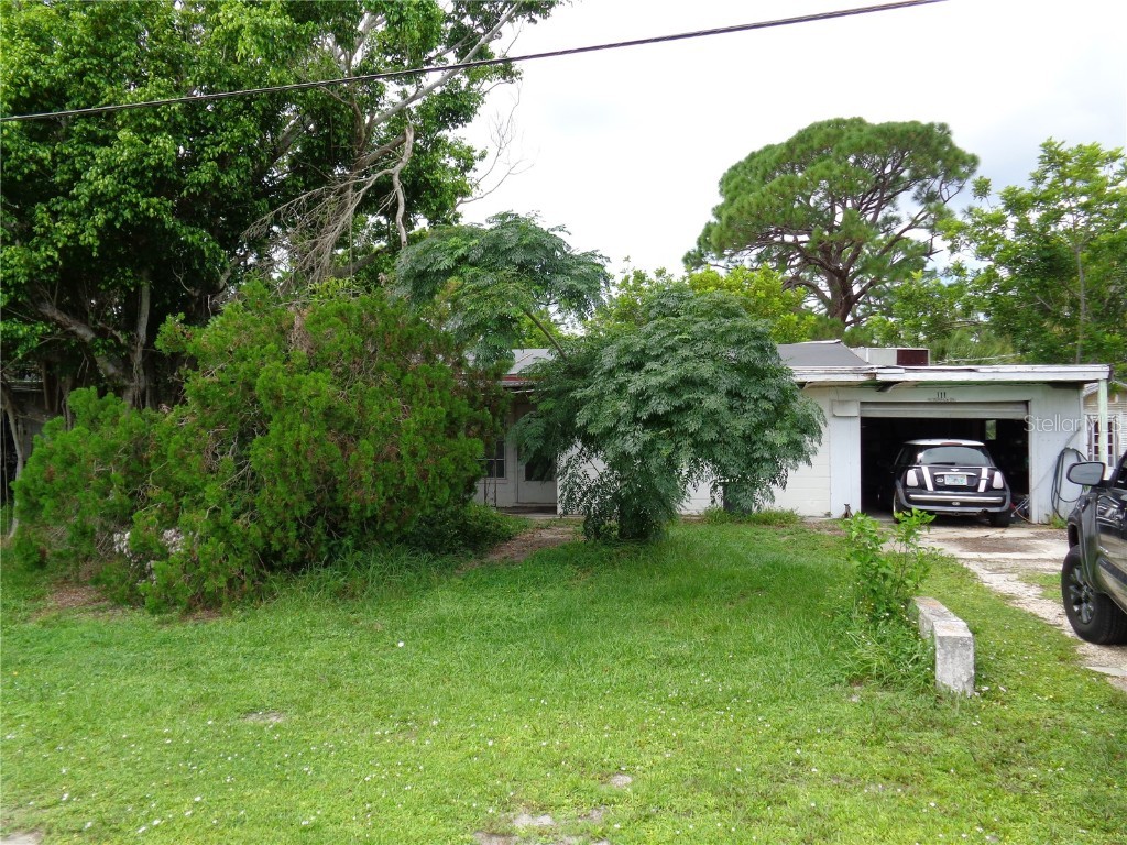 111 Riverview Drive S Nokomis FL 34275 A4666040 image1