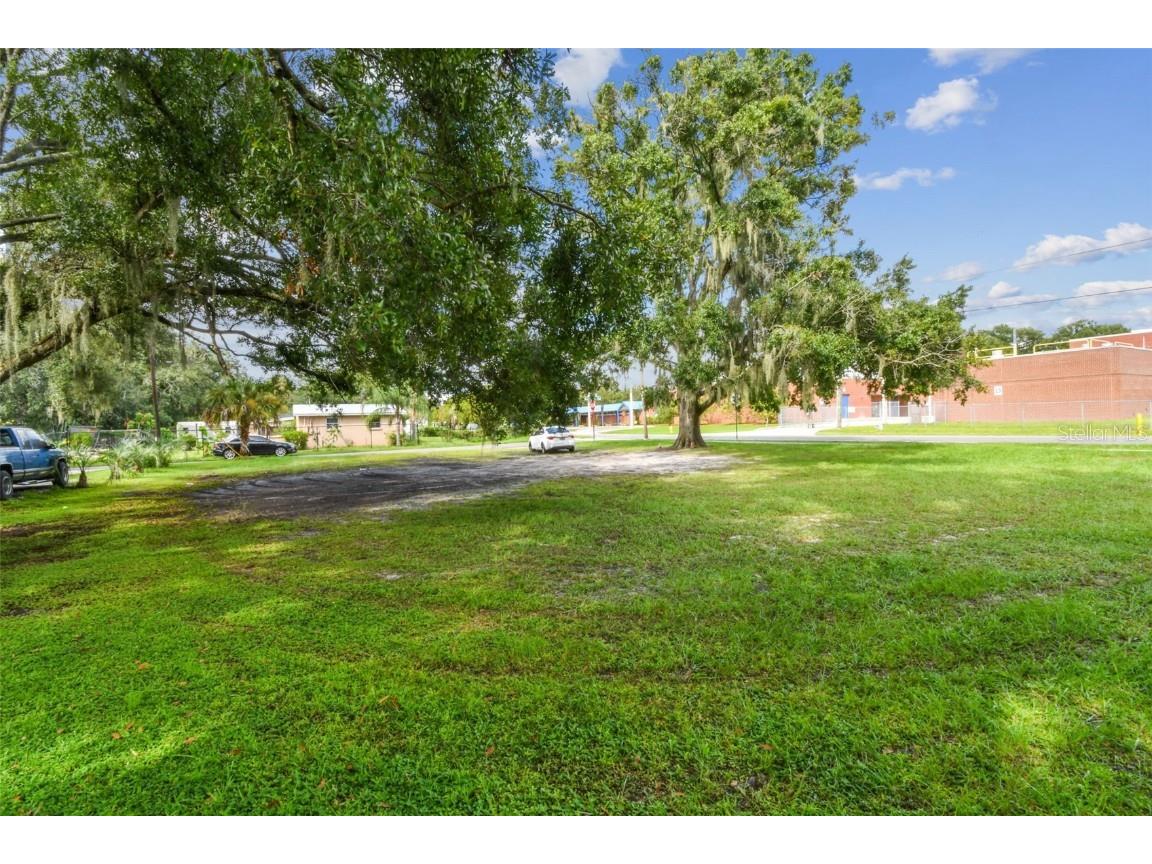 111 S Maryland Avenue Plant City FL 33563 TB8430269 image6