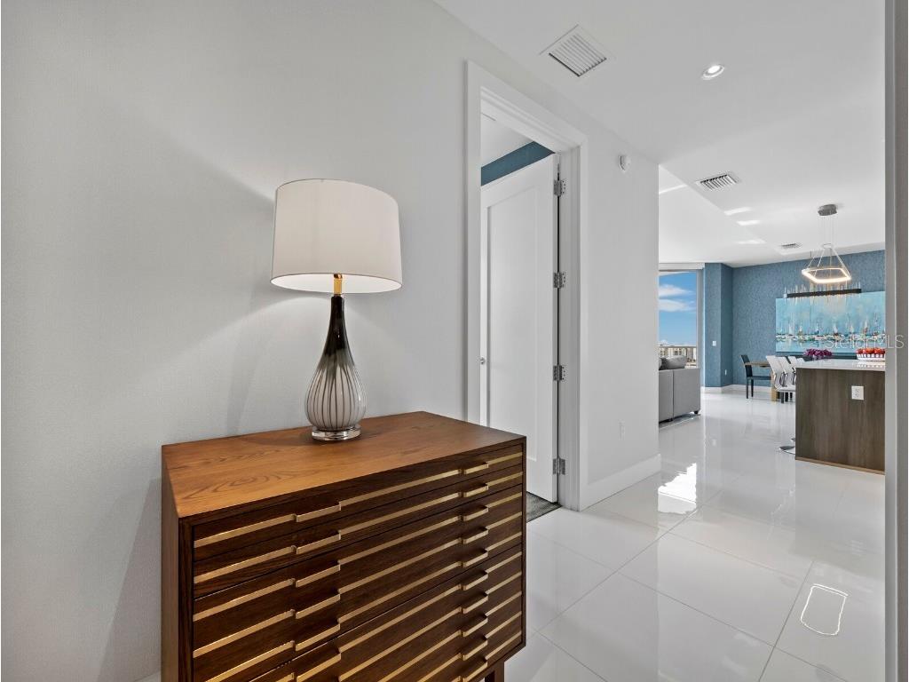 111 S Pineapple Avenue #1007 Sarasota FL 34236 A4671048 image25