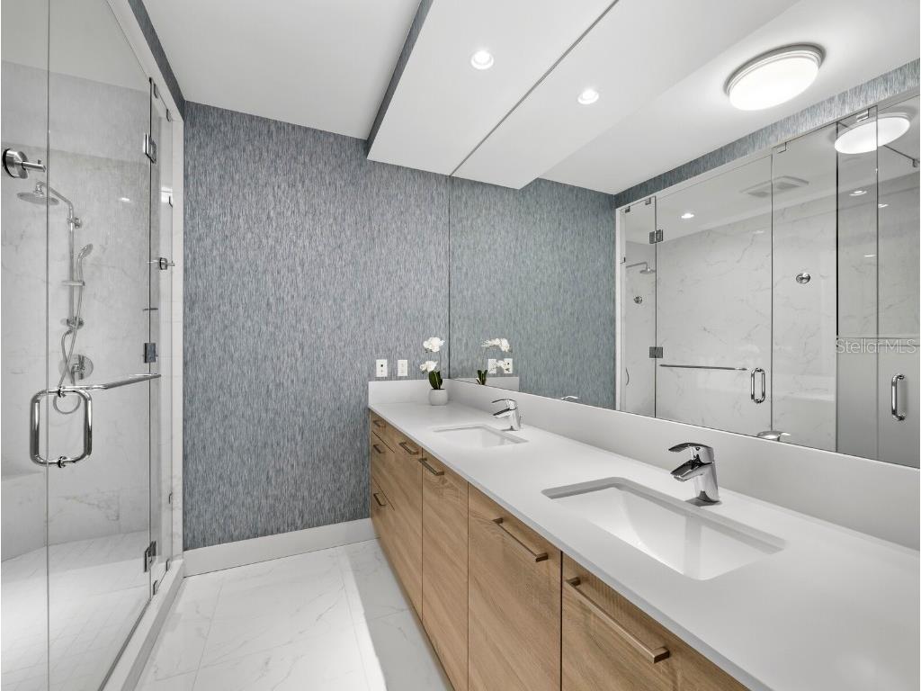 111 S Pineapple Avenue #1007 Sarasota FL 34236 A4671048 image31