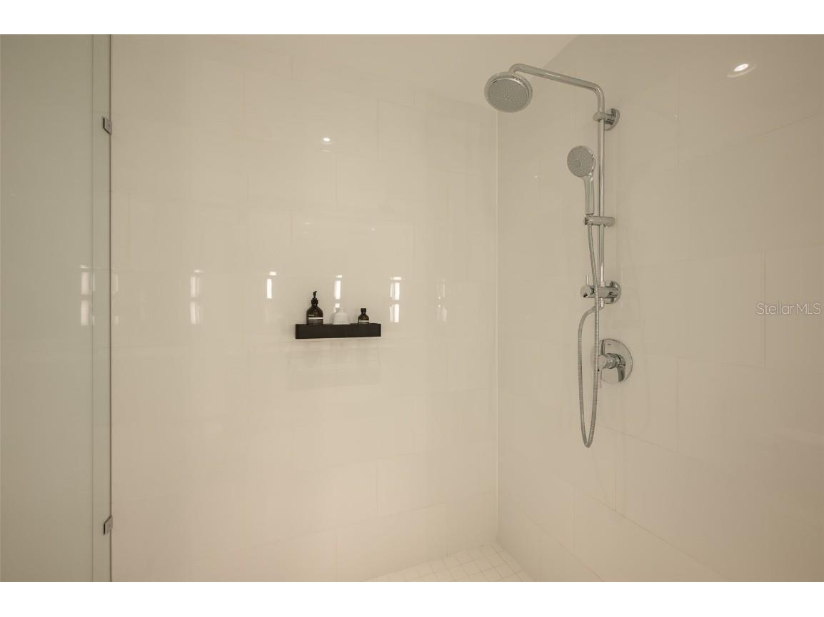 111 S Pineapple Avenue #1013 Sarasota FL 34236 - SARASOTA BAY A4668818 image20