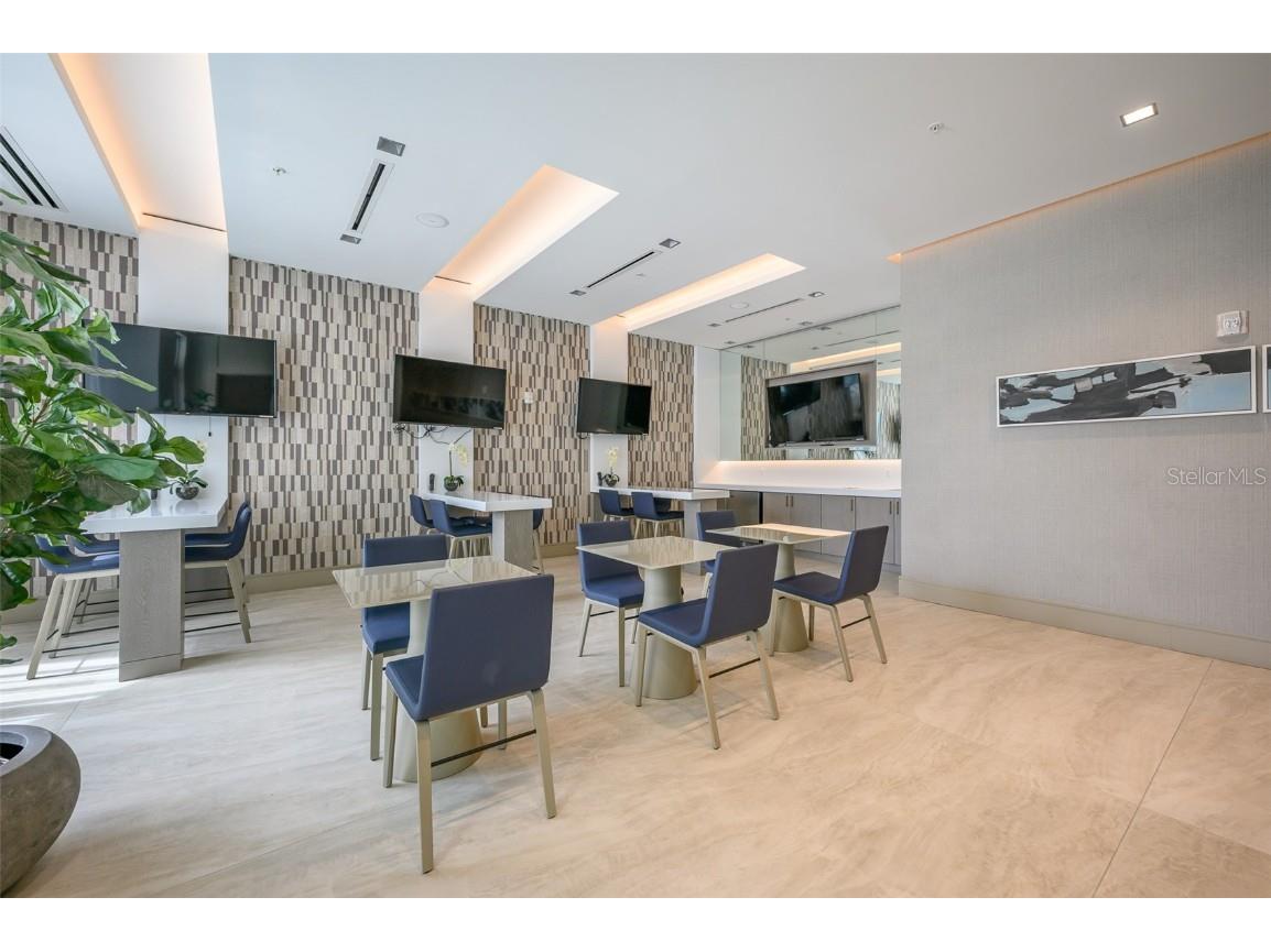 111 S Pineapple Avenue #1013 Sarasota FL 34236 - SARASOTA BAY A4668818 image41