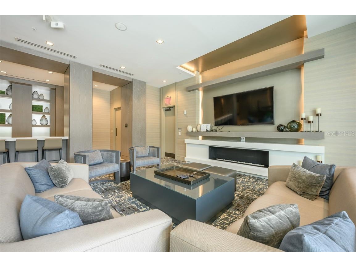 111 S Pineapple Avenue #1013 Sarasota FL 34236 - SARASOTA BAY A4668818 image46