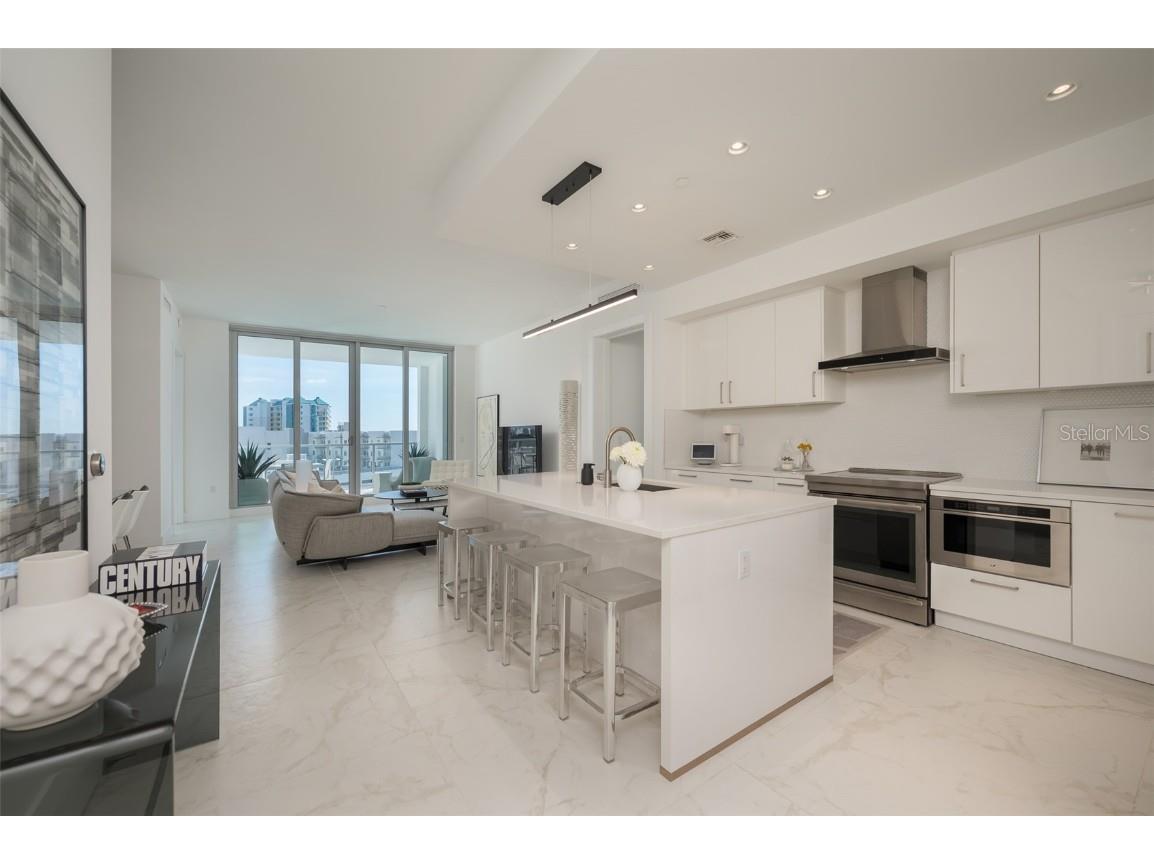 111 S Pineapple Avenue #1013 Sarasota FL 34236 - SARASOTA BAY A4668818 image5