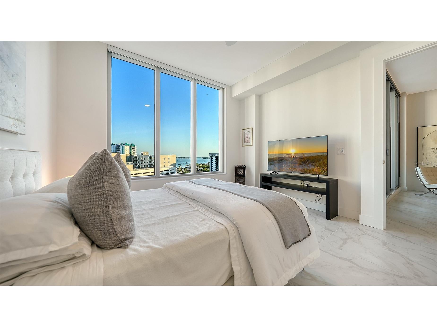 111 S Pineapple Avenue #1013 Sarasota FL 34236 - SARASOTA BAY A4690816 image24