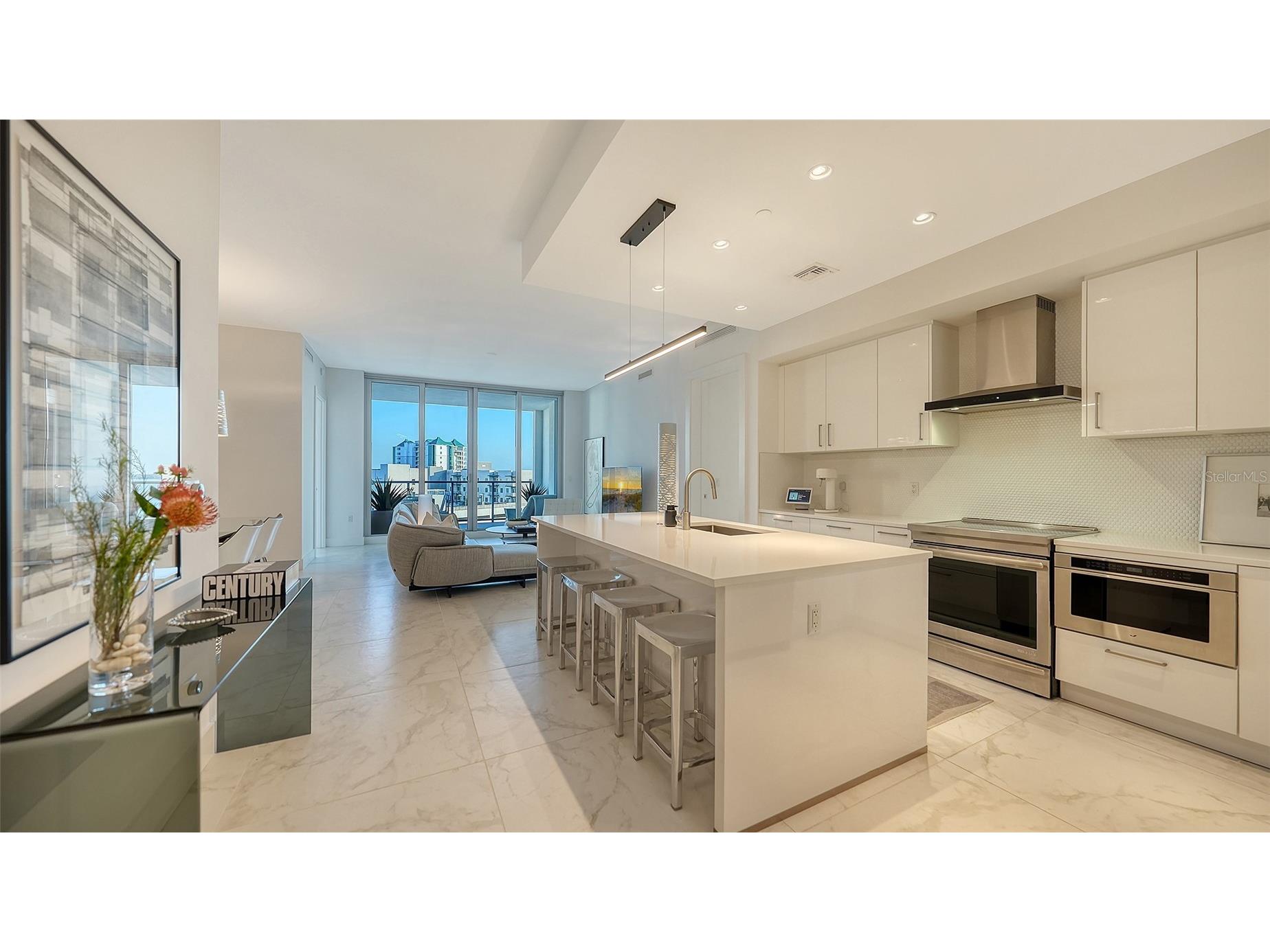 111 S Pineapple Avenue #1013 Sarasota FL 34236 - SARASOTA BAY A4690816 image4