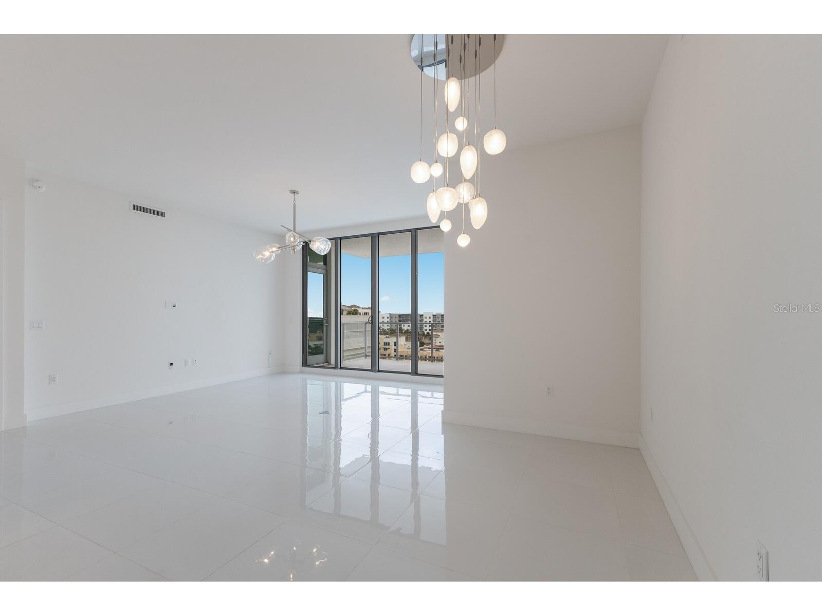 111 S Pineapple Avenue #1021 Sarasota FL 34236 A4688715 image13