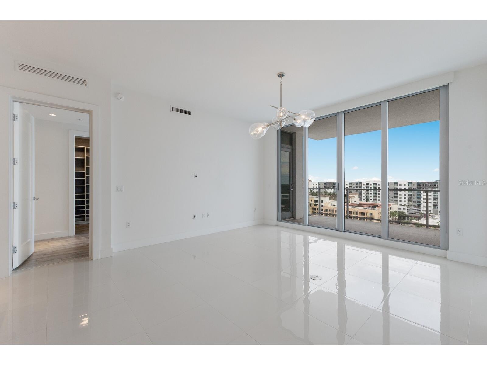 111 S Pineapple Avenue #1021 Sarasota FL 34236 A4688715 image14
