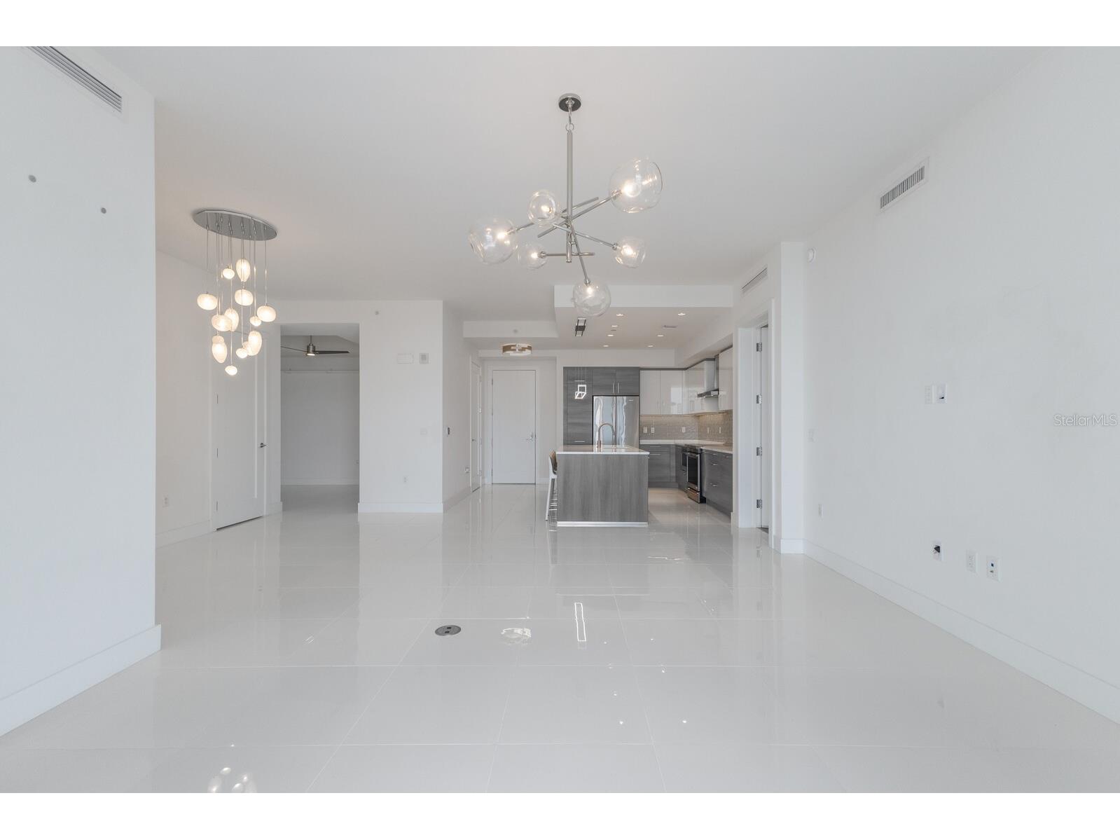 111 S Pineapple Avenue #1021 Sarasota FL 34236 A4688715 image16