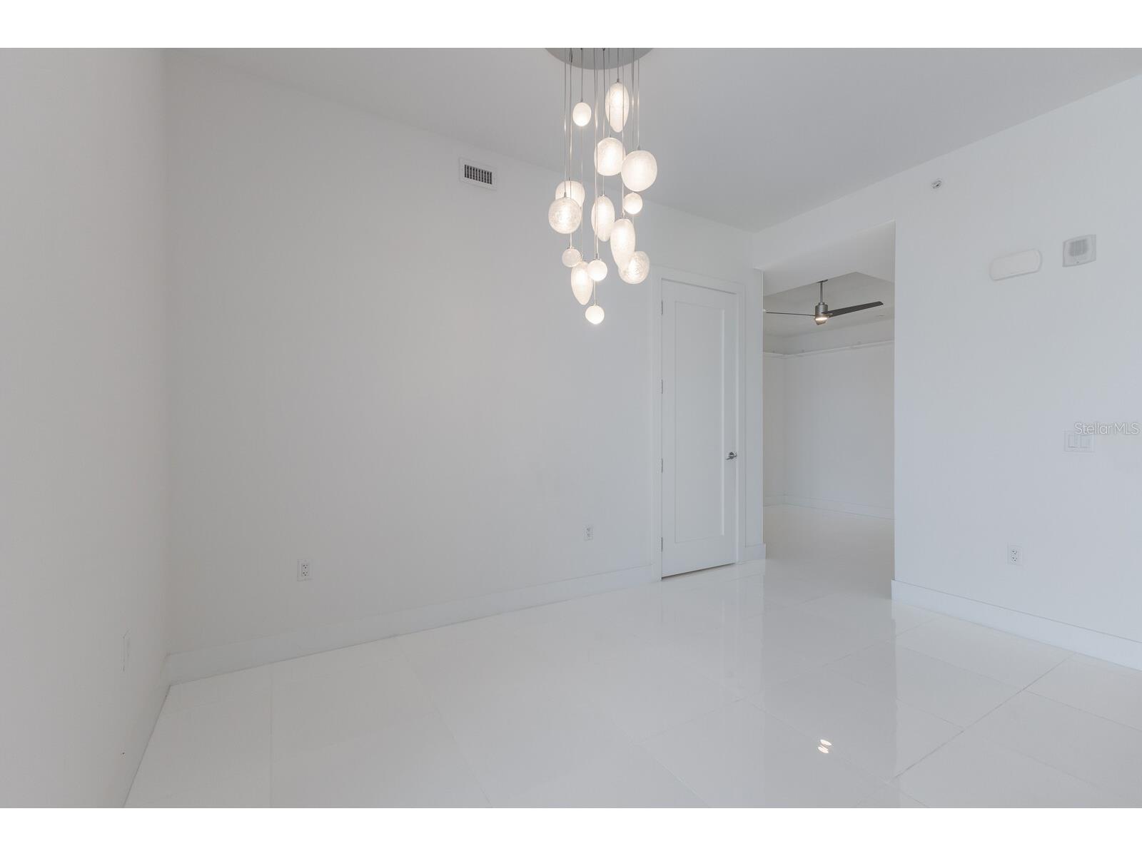 111 S Pineapple Avenue #1021 Sarasota FL 34236 A4688715 image17