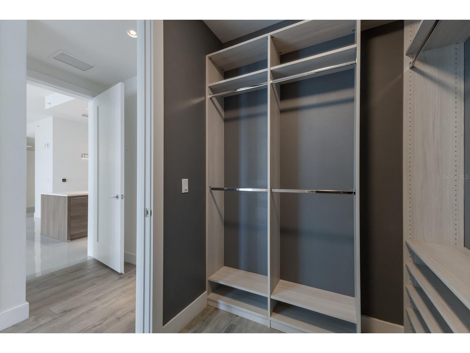 111 S Pineapple Avenue #1021 Sarasota FL 34236 A4688715 image29