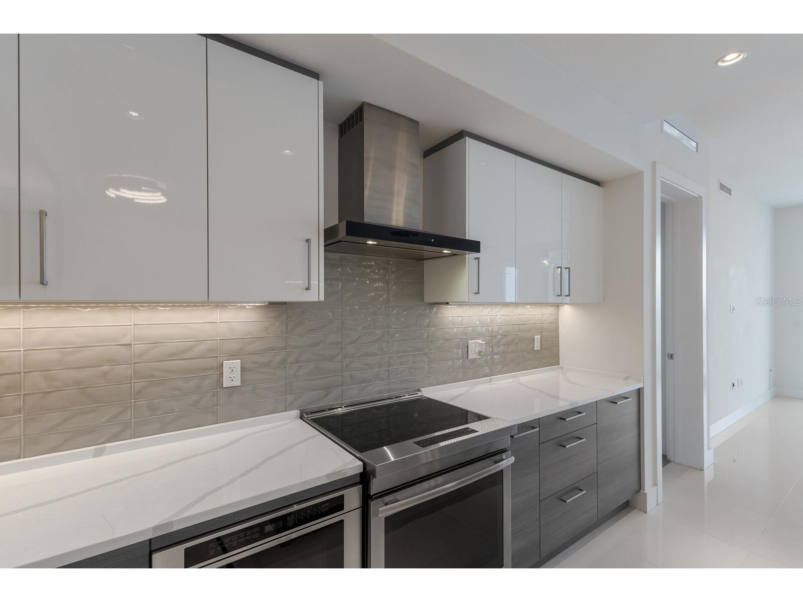 111 S Pineapple Avenue #1021 Sarasota FL 34236 A4688715 image9