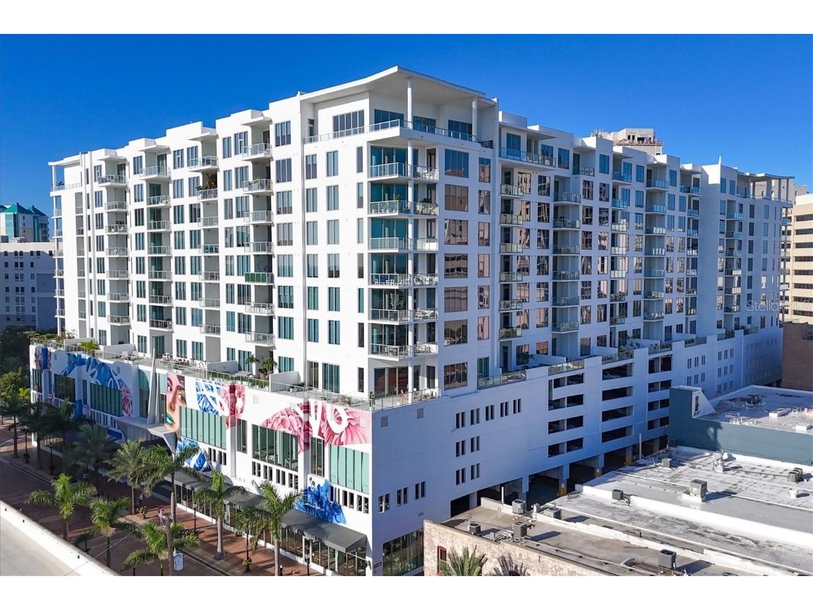 111 S Pineapple Avenue #1102 Sarasota FL 34236 A4633707 image1
