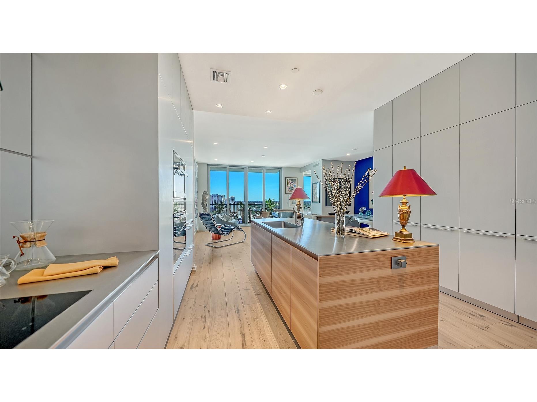 111 S Pineapple Avenue #1103 Sarasota FL 34236 A4670000 image18