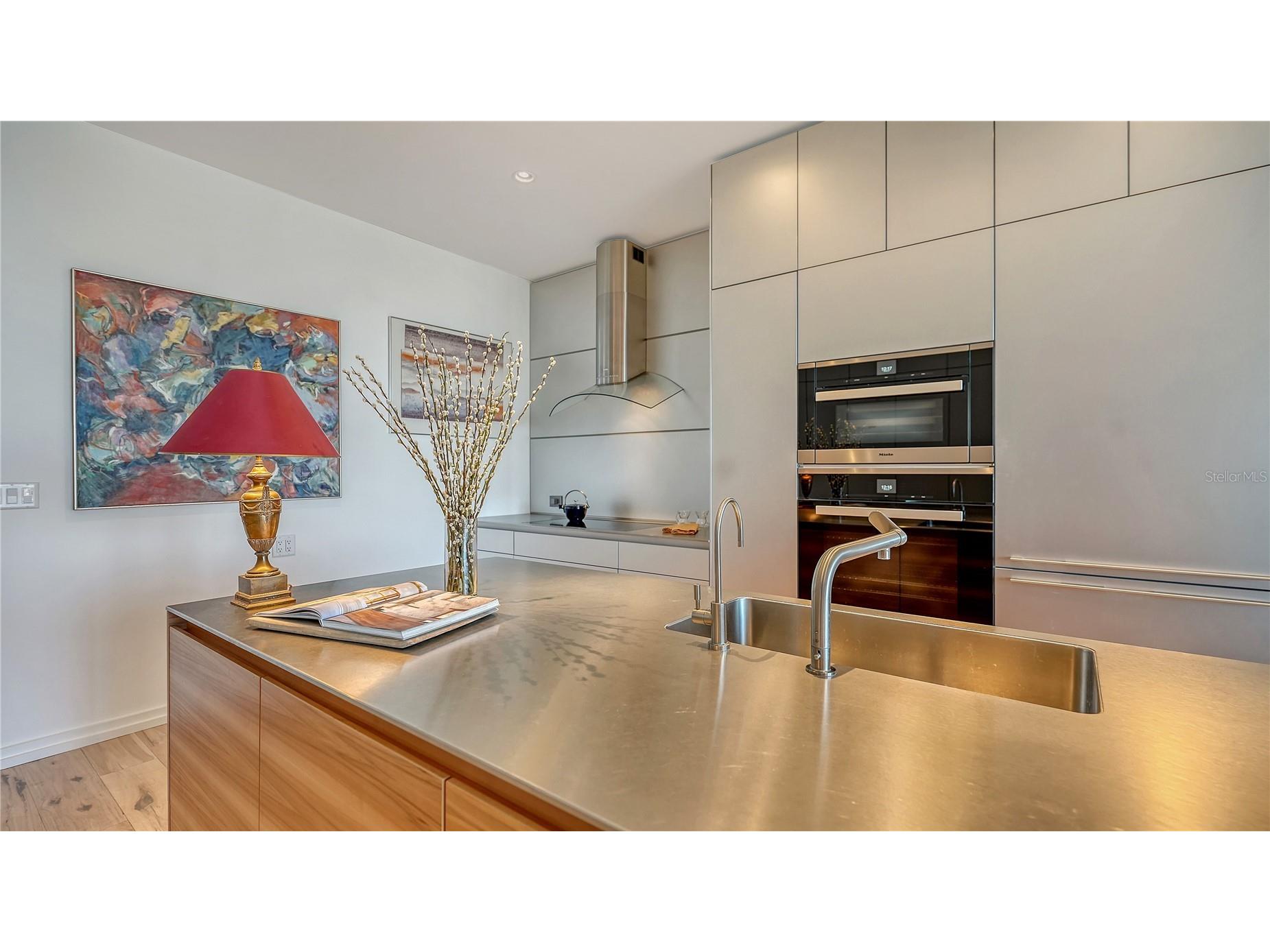 111 S Pineapple Avenue #1103 Sarasota FL 34236 A4670000 image20