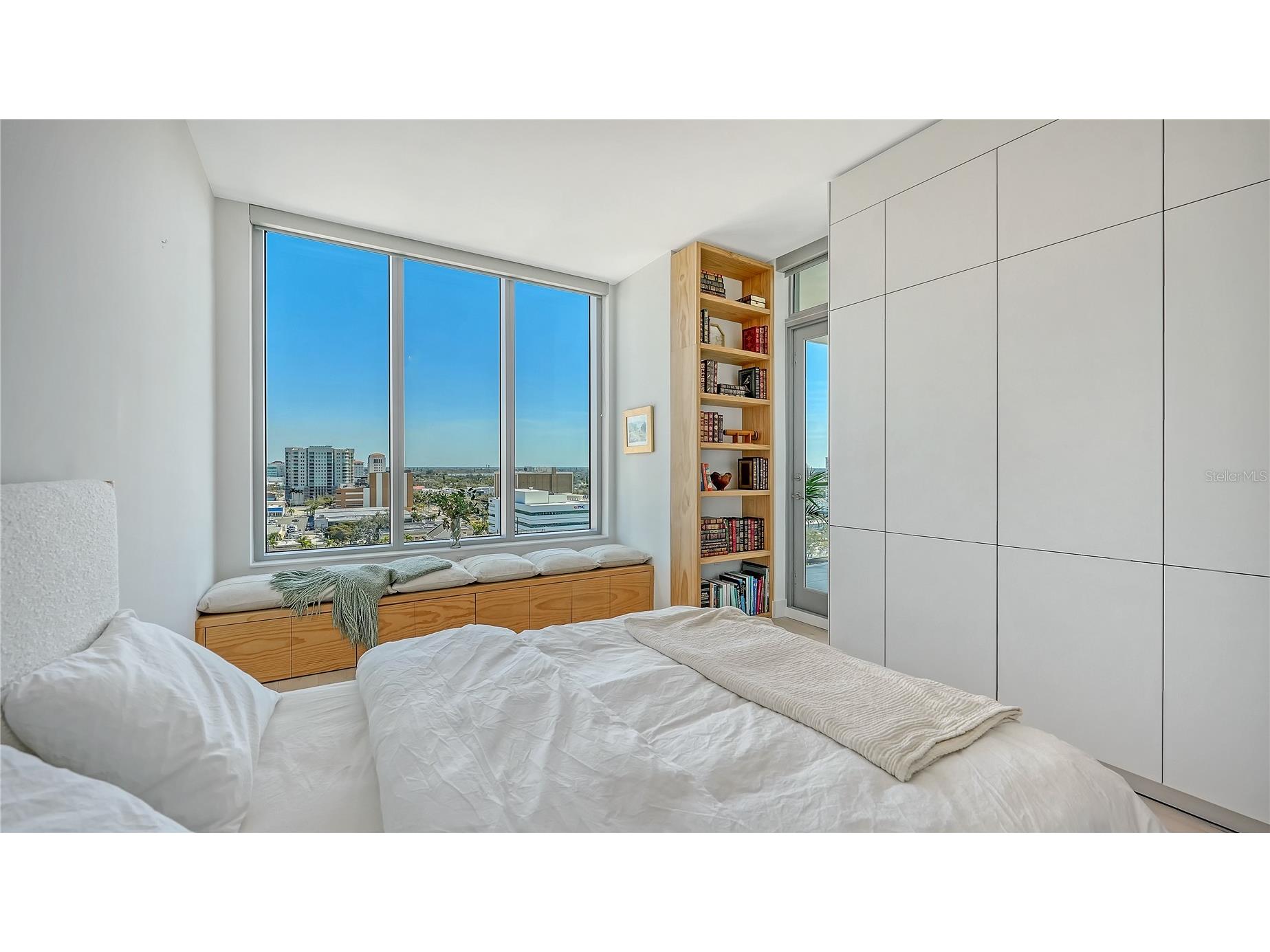 111 S Pineapple Avenue #1103 Sarasota FL 34236 A4670000 image21