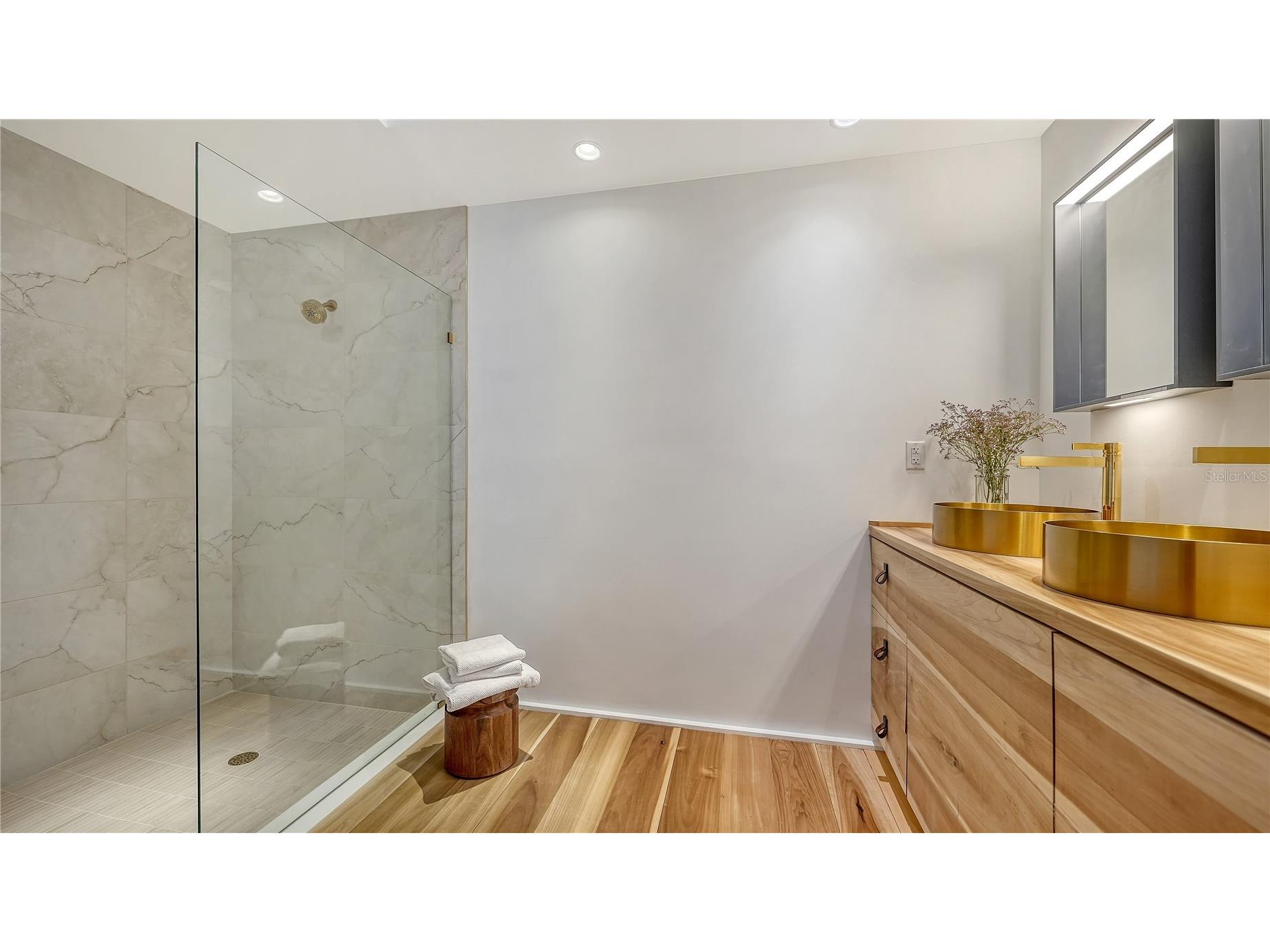 111 S Pineapple Avenue #1103 Sarasota FL 34236 A4670000 image25