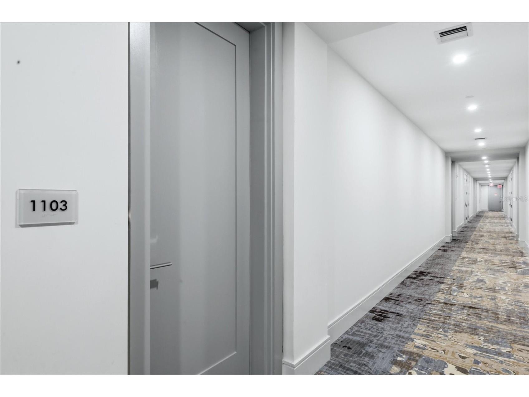 111 S Pineapple Avenue #1103 Sarasota FL 34236 A4696491 image3