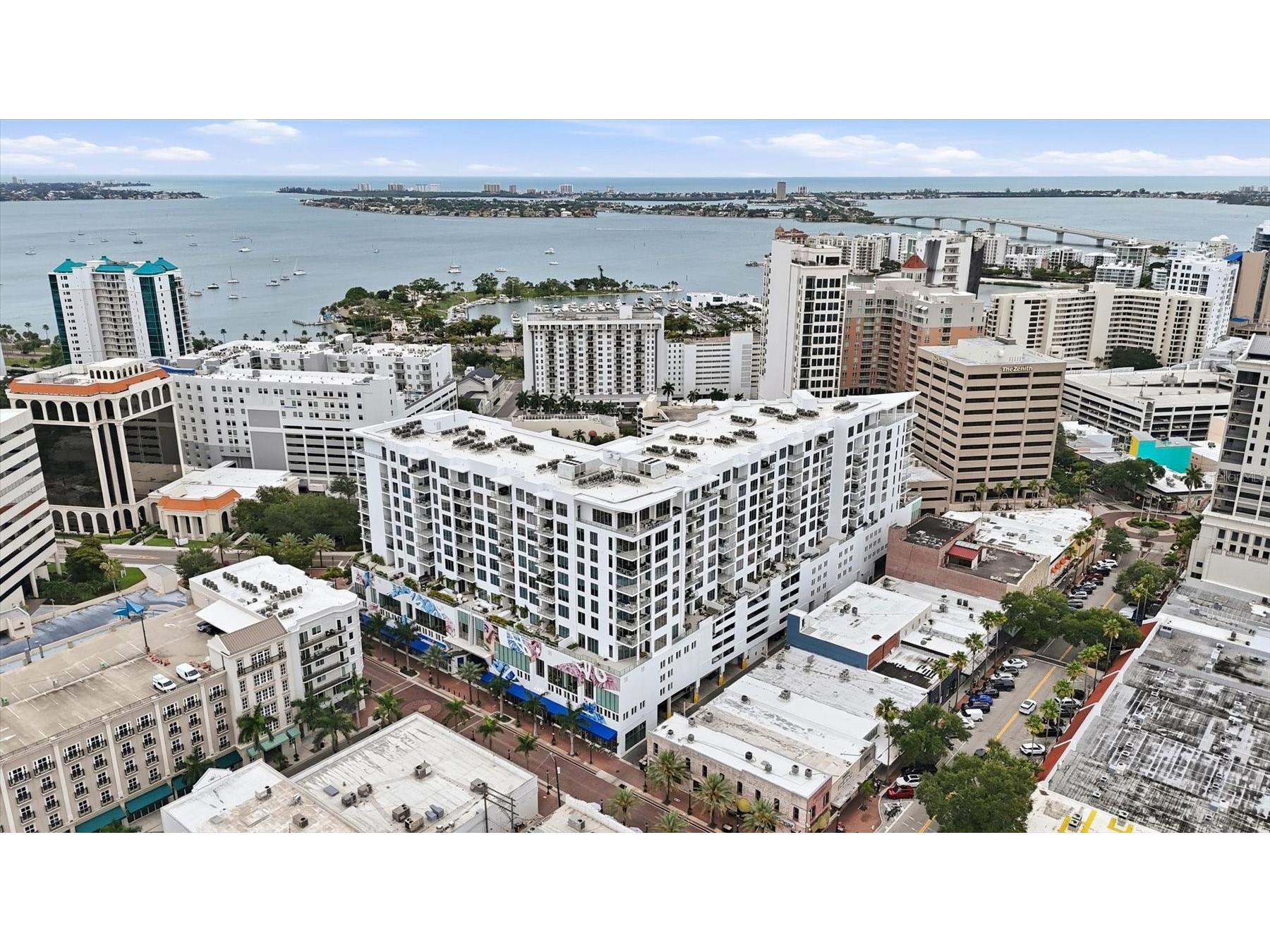 111 S Pineapple Avenue #1103 Sarasota FL 34236 A4696491 image42