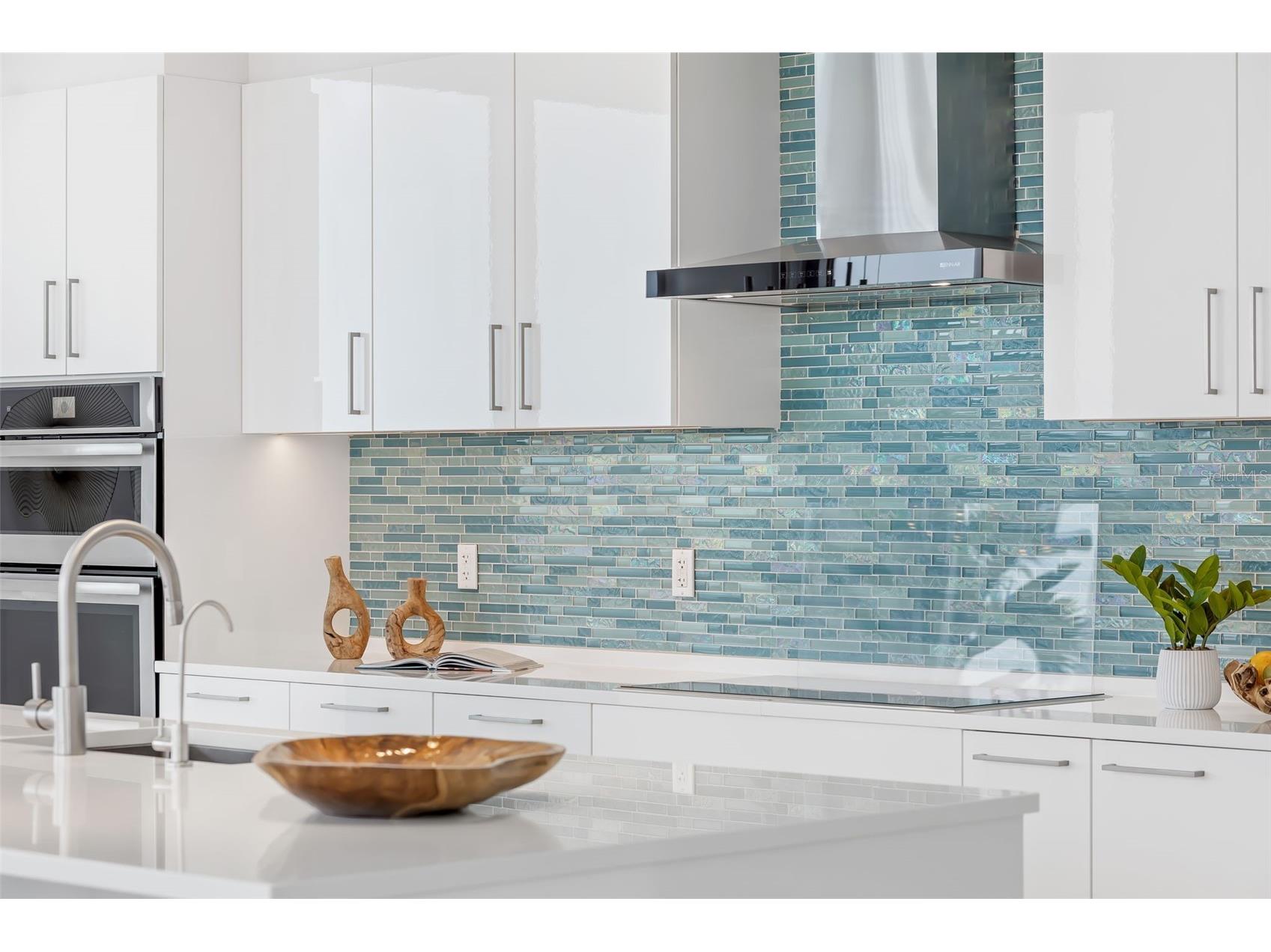 111 S Pineapple Avenue #1204 Sarasota FL 34236 A4660919 image17