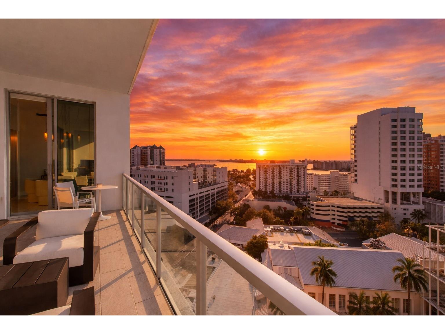 111 S Pineapple Avenue #1205 Sarasota FL 34236 A4678875 image1
