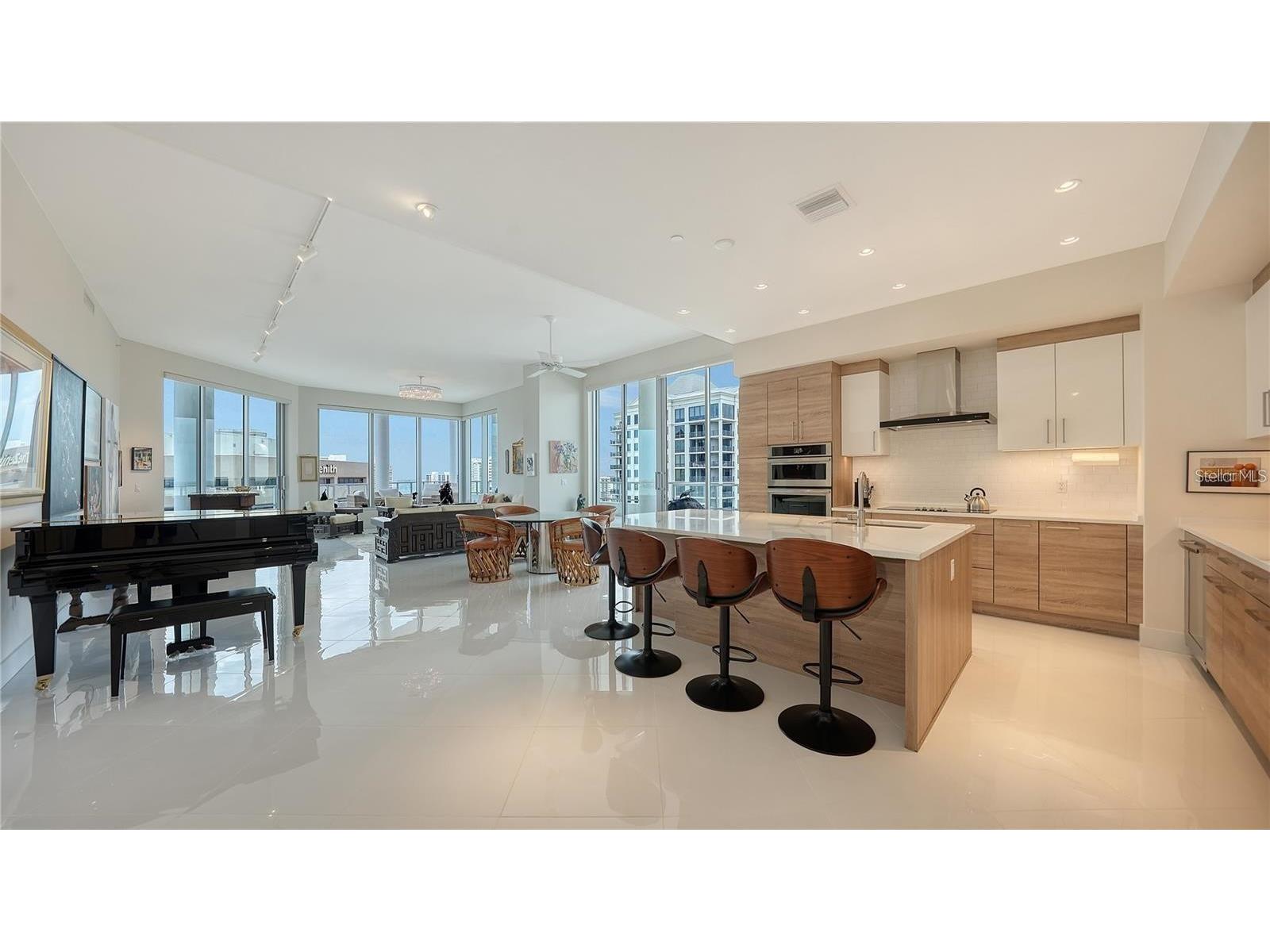 111 S Pineapple Avenue #1210 Sarasota FL 34236 A4692917 image19