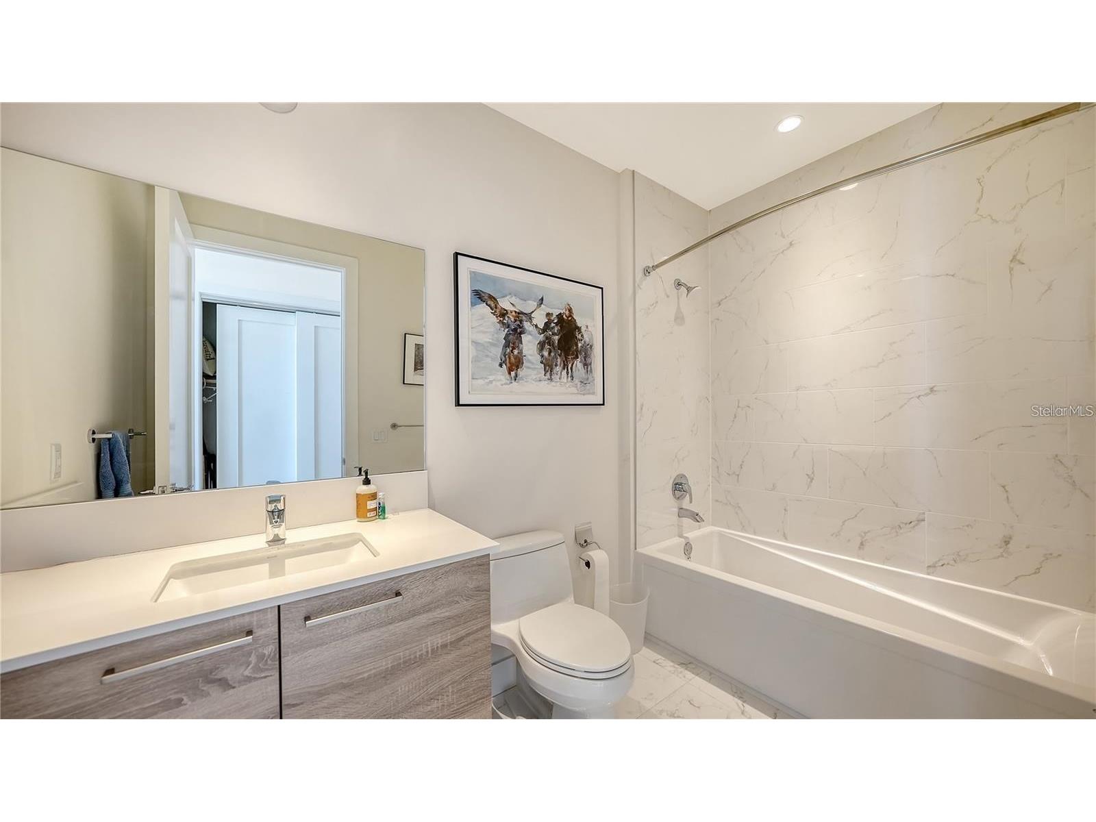 111 S Pineapple Avenue #1210 Sarasota FL 34236 A4692917 image26