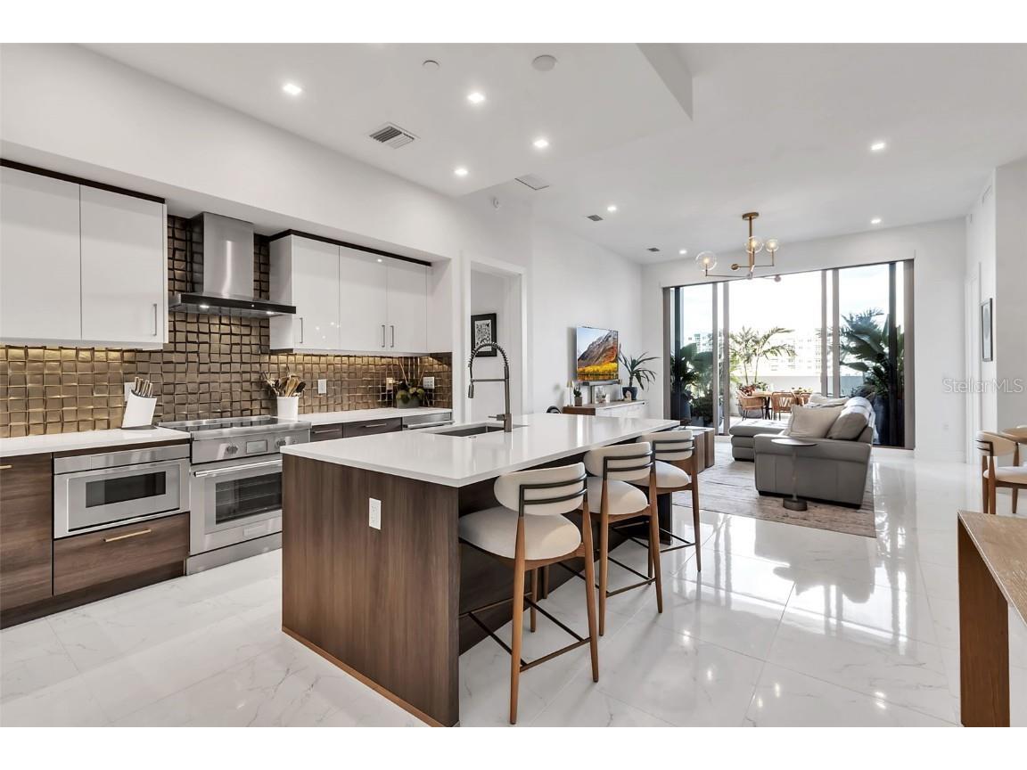 111 S Pineapple Avenue #519 Sarasota FL 34236 A4666459 image5