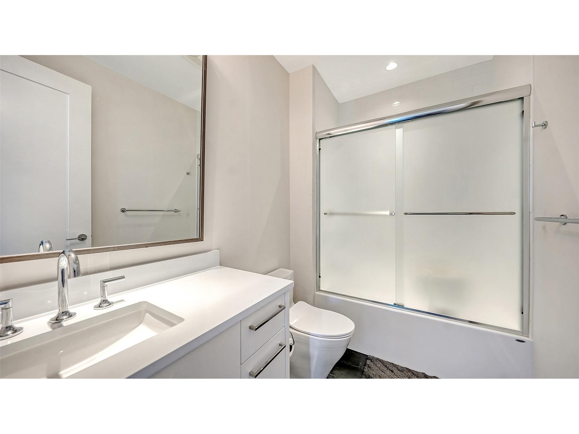 111 S Pineapple Avenue #601 Sarasota FL 34236 A4678825 image17
