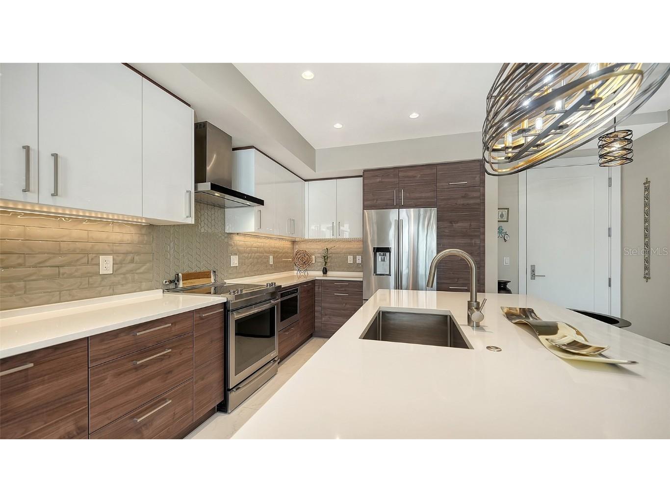 111 S Pineapple Avenue #604 Sarasota FL 34236 A4672735 image22