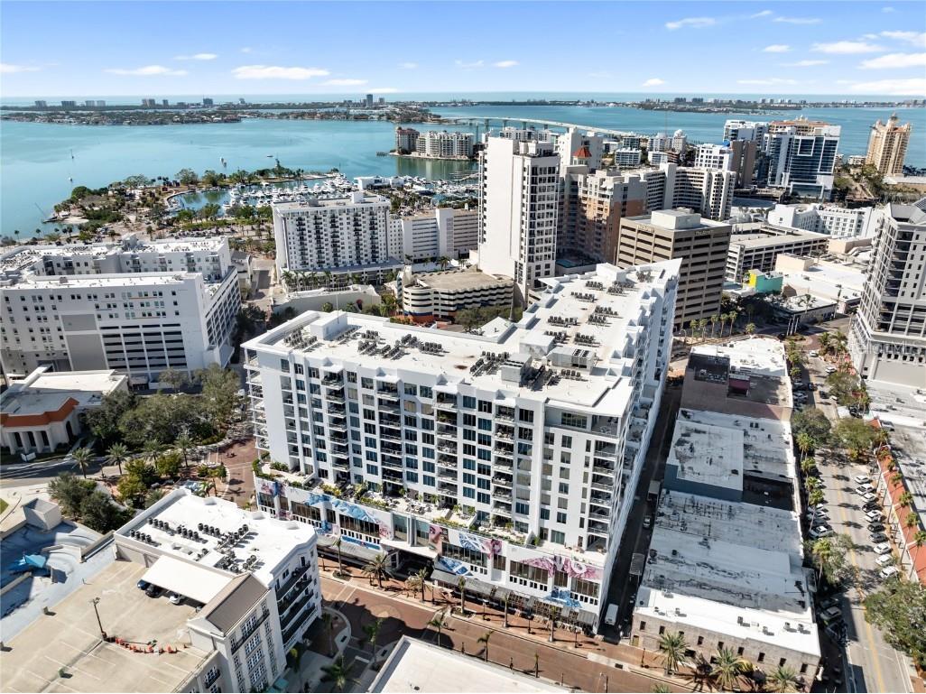 111 S Pineapple Avenue #607 Sarasota FL 34236 - SARASOTA BAY A4638229 image1