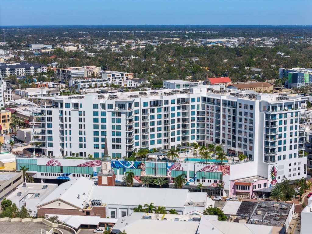 111 S Pineapple Avenue #613 Sarasota FL 34236 - SARASOTA BAY A4627583 image1