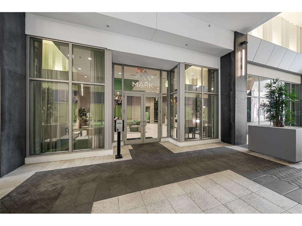 111 S Pineapple Avenue #615 Sarasota FL 34236 - SARASOTA BAY A4665498 image2