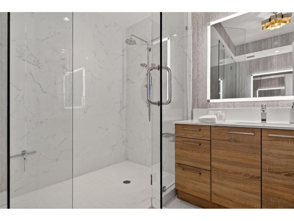 111 S Pineapple Avenue #615 Sarasota FL 34236 - SARASOTA BAY A4665498 image34