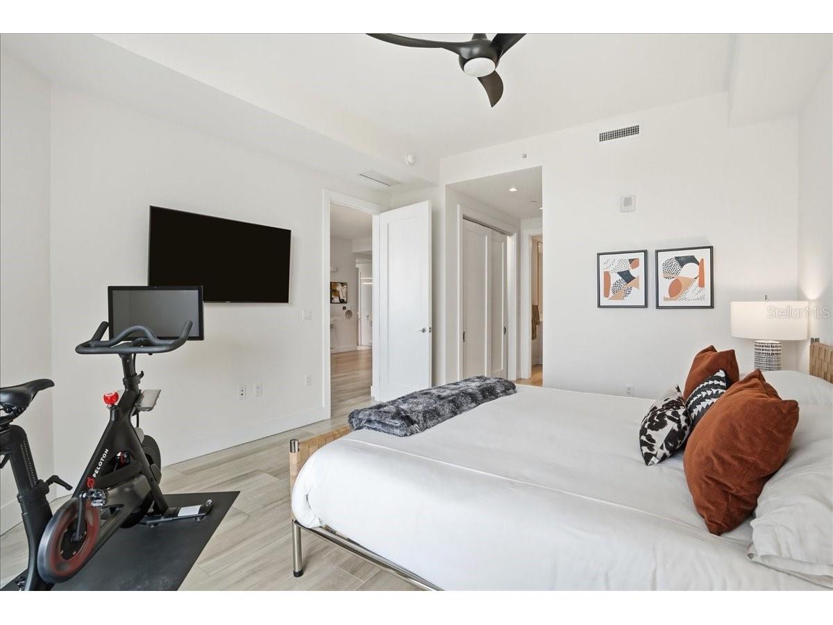 111 S Pineapple Avenue #714 Sarasota FL 34236 A4691380 image26