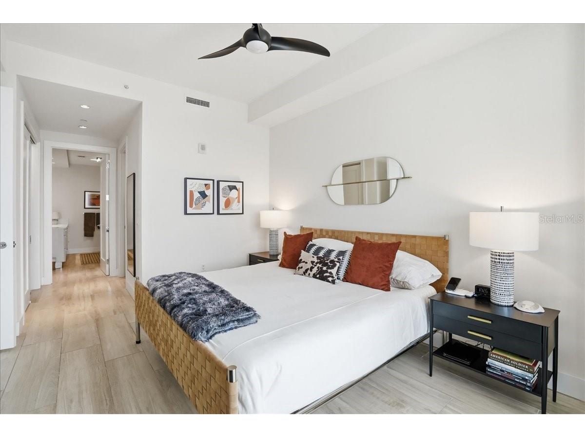 111 S Pineapple Avenue #714 Sarasota FL 34236 A4691380 image27