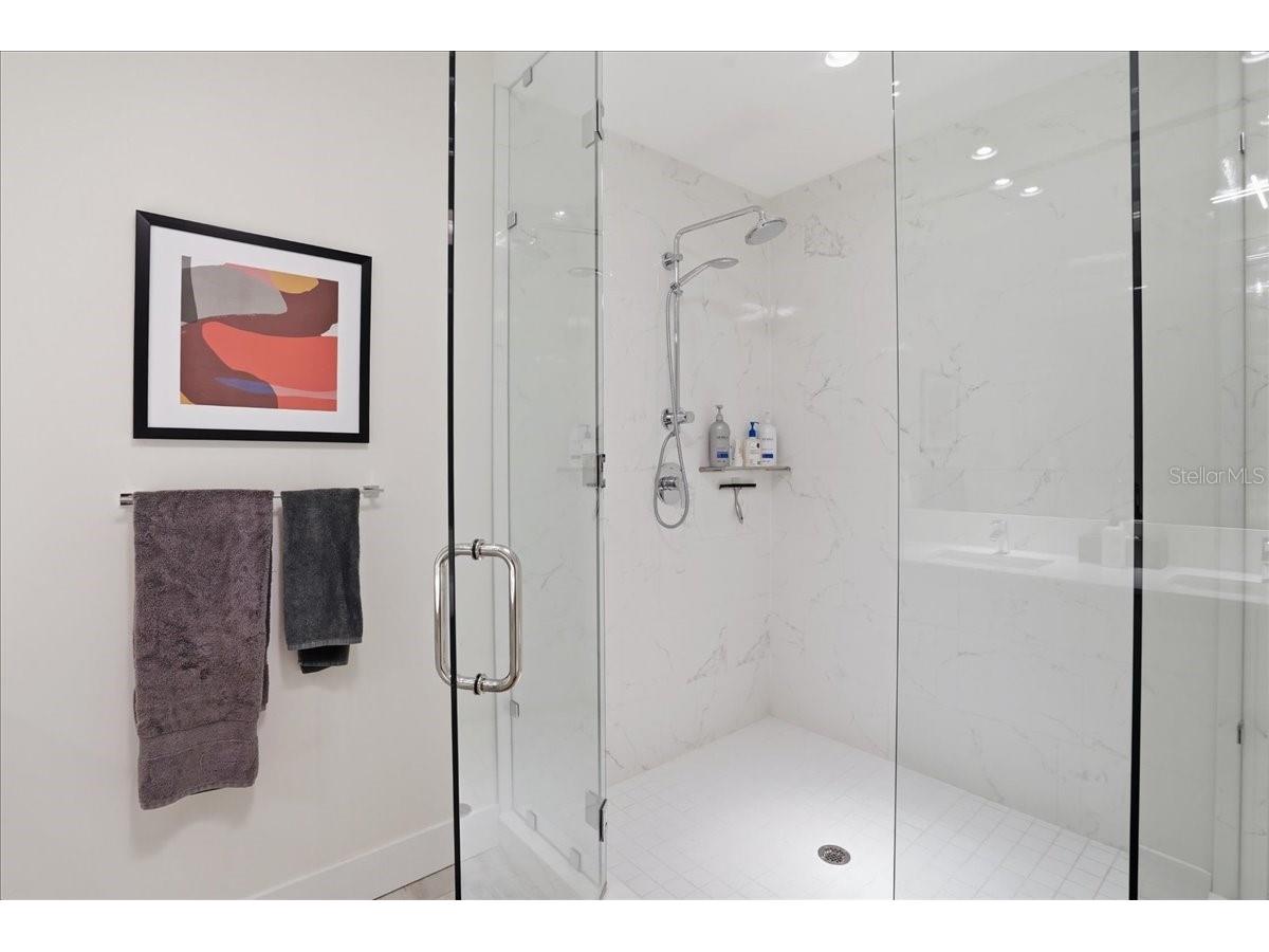 111 S Pineapple Avenue #714 Sarasota FL 34236 A4691380 image37