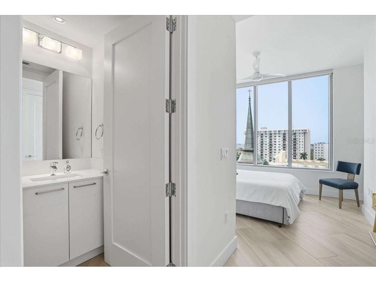 111 S Pineapple Avenue #714 Sarasota FL 34236 A4691380 image53
