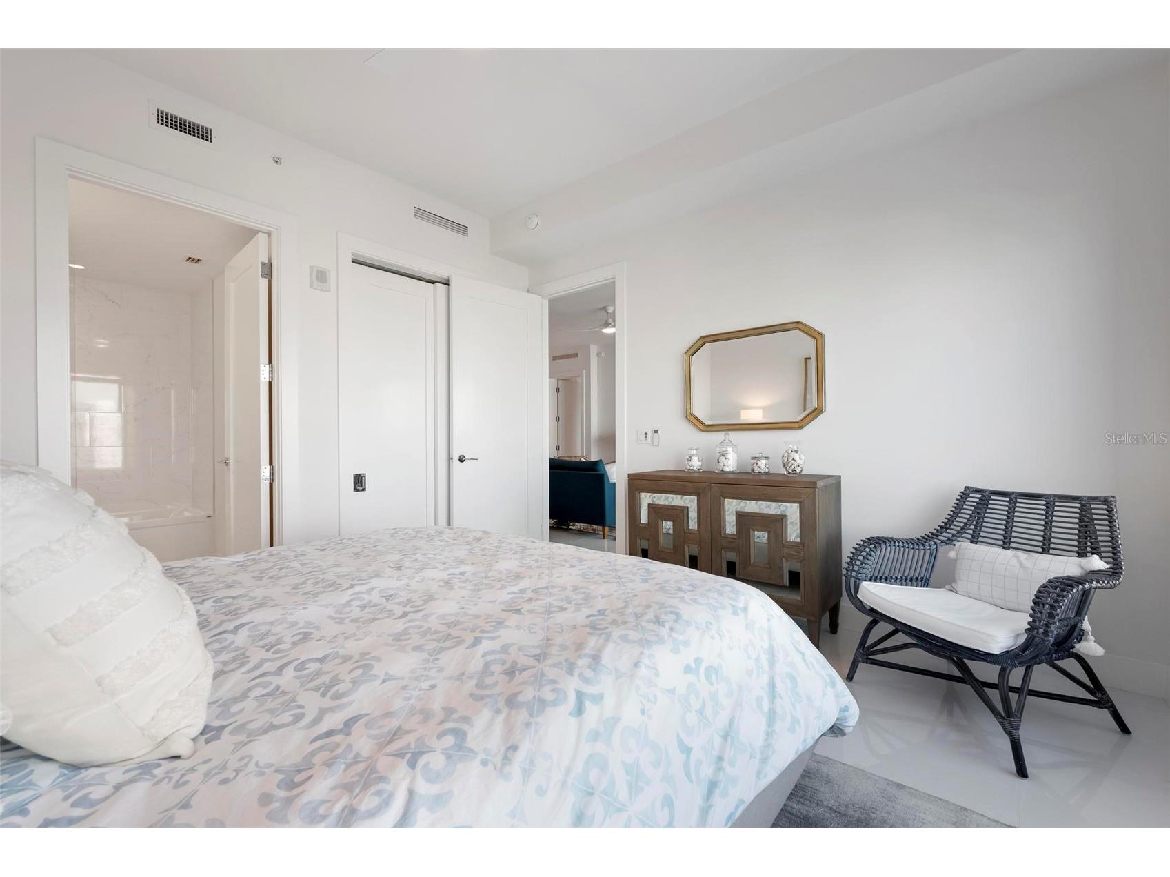 111 S Pineapple Avenue #719 Sarasota FL 34236 A4677833 image20