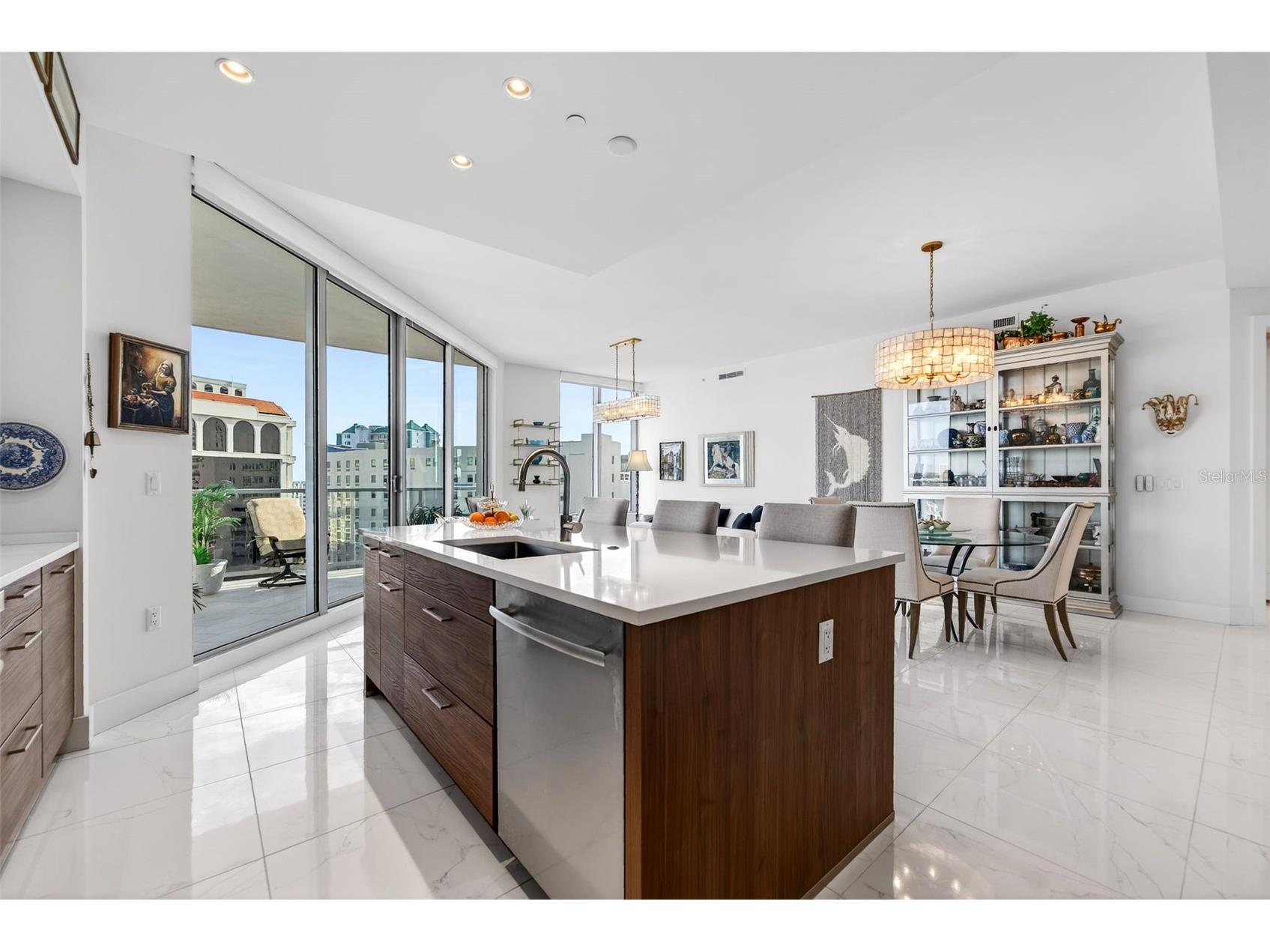 111 S Pineapple Avenue #806 Sarasota FL 34236 A4687850 image14