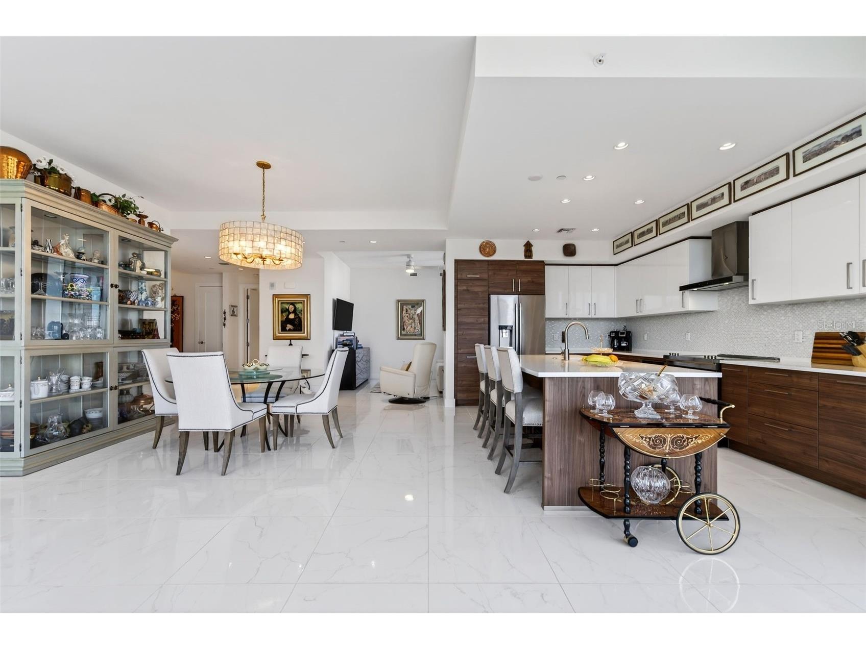 111 S Pineapple Avenue #806 Sarasota FL 34236 A4687850 image17