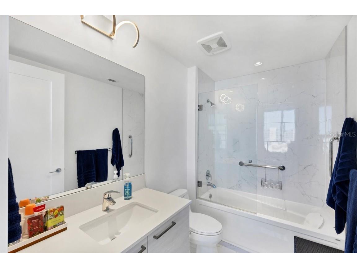 111 S Pineapple Avenue #816 Sarasota FL 34236 A4672019 image13